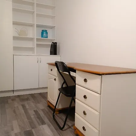 Tina - Modern Row Aprt With Sauna - 24h Check In Narpio